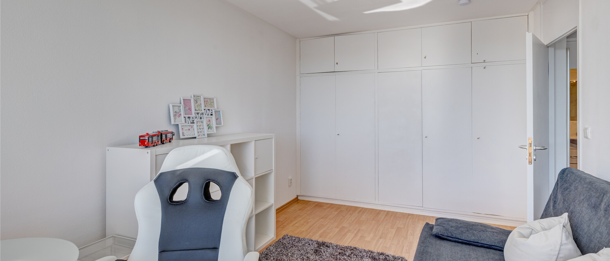 квартира München Schwabing-West 03 бюро / гостиная 7349