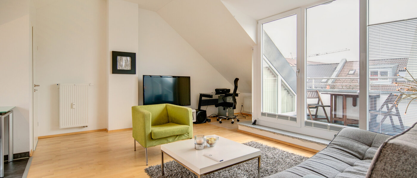 мансардная квартира München Untermenzing 02 гостиная 7372