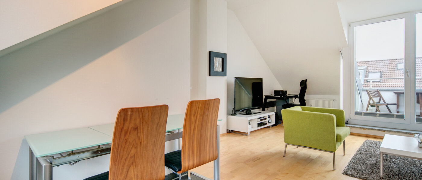 мансардная квартира München Untermenzing 04 кухня 7372