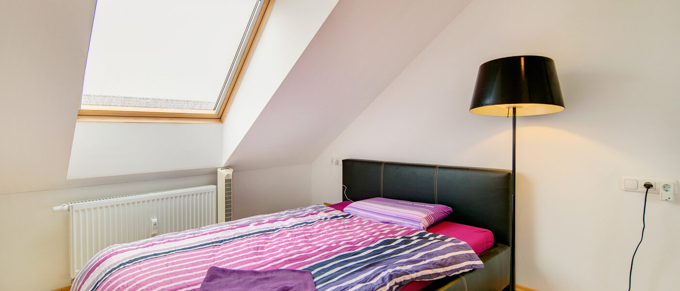 мансардная квартира München Untermenzing 01 спальная 7372