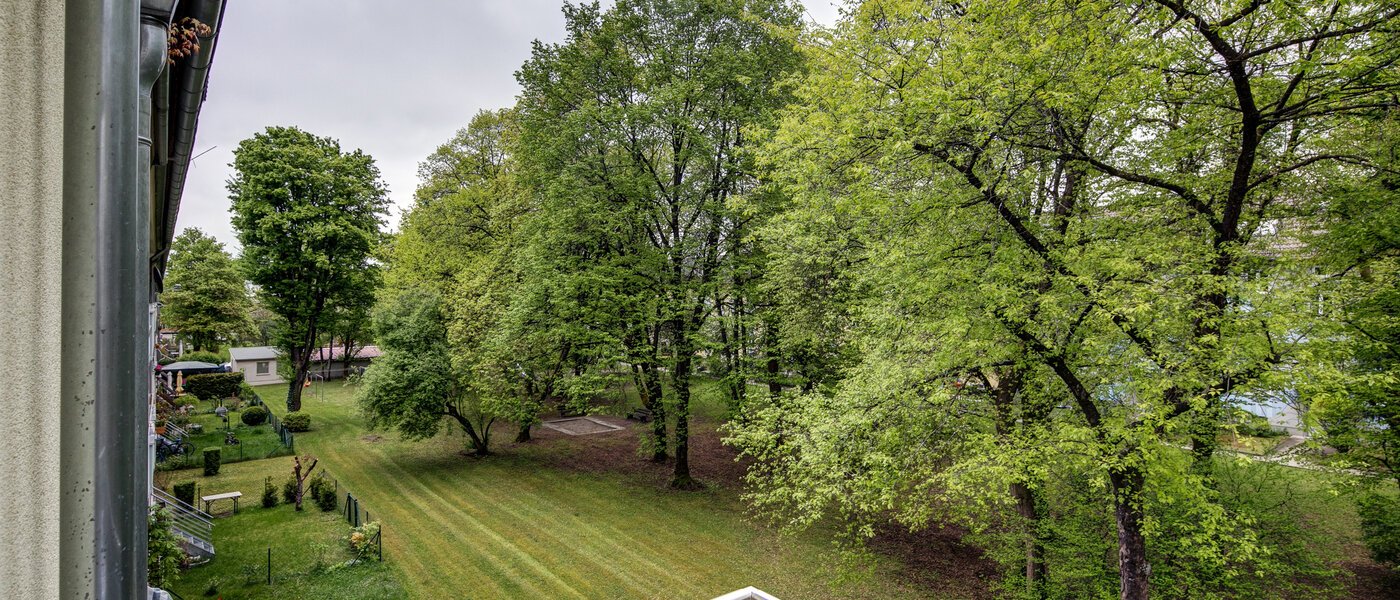 квартира München Untermenzing 01 вид из окна 7394