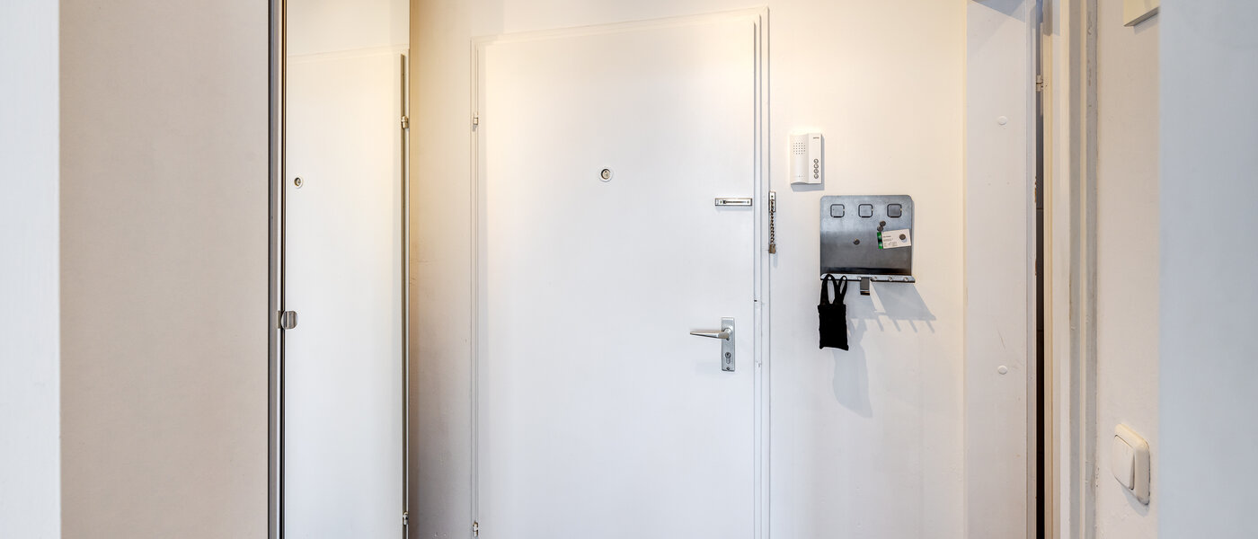 квартира München Moosach 01 коридор 7399