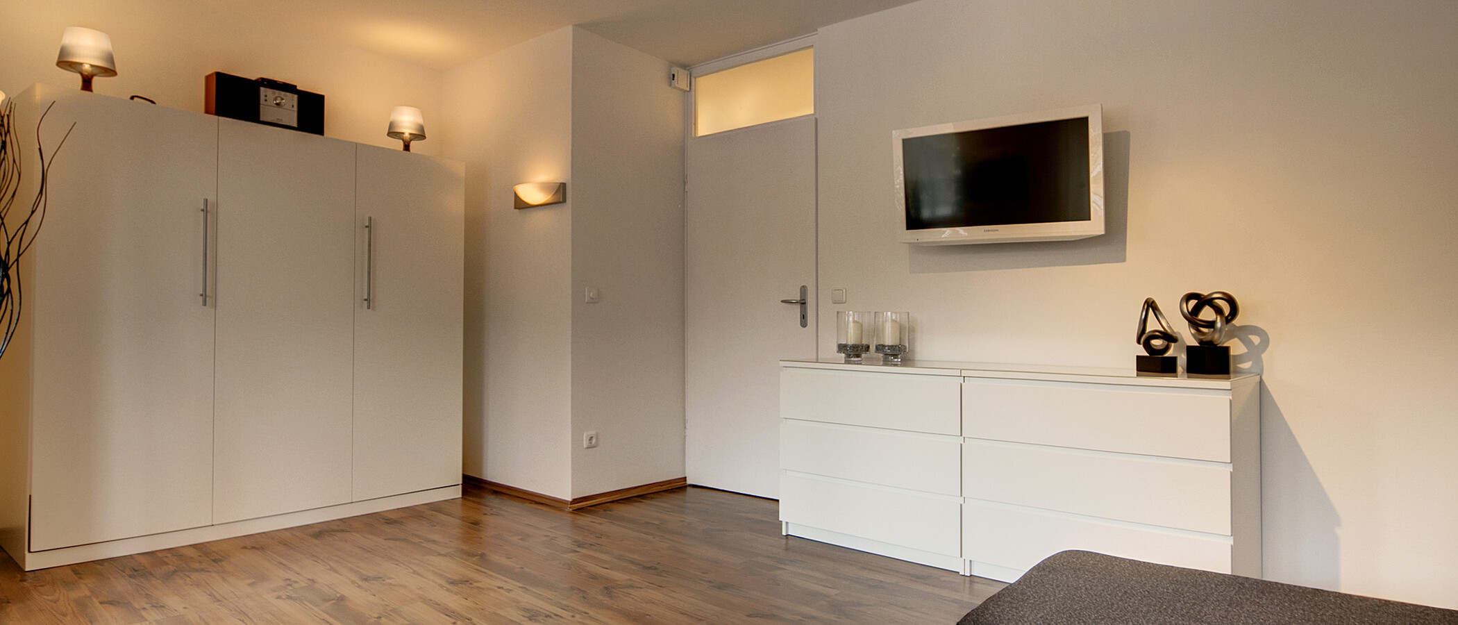 квартира München Neuhausen 04 гостиная 7421