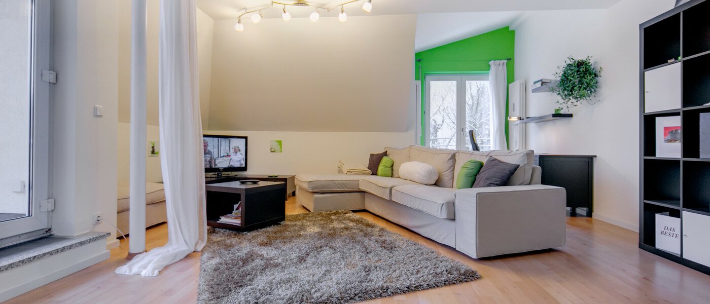 двухэтажная квартира München Fasanerie 01 гостиная 7475