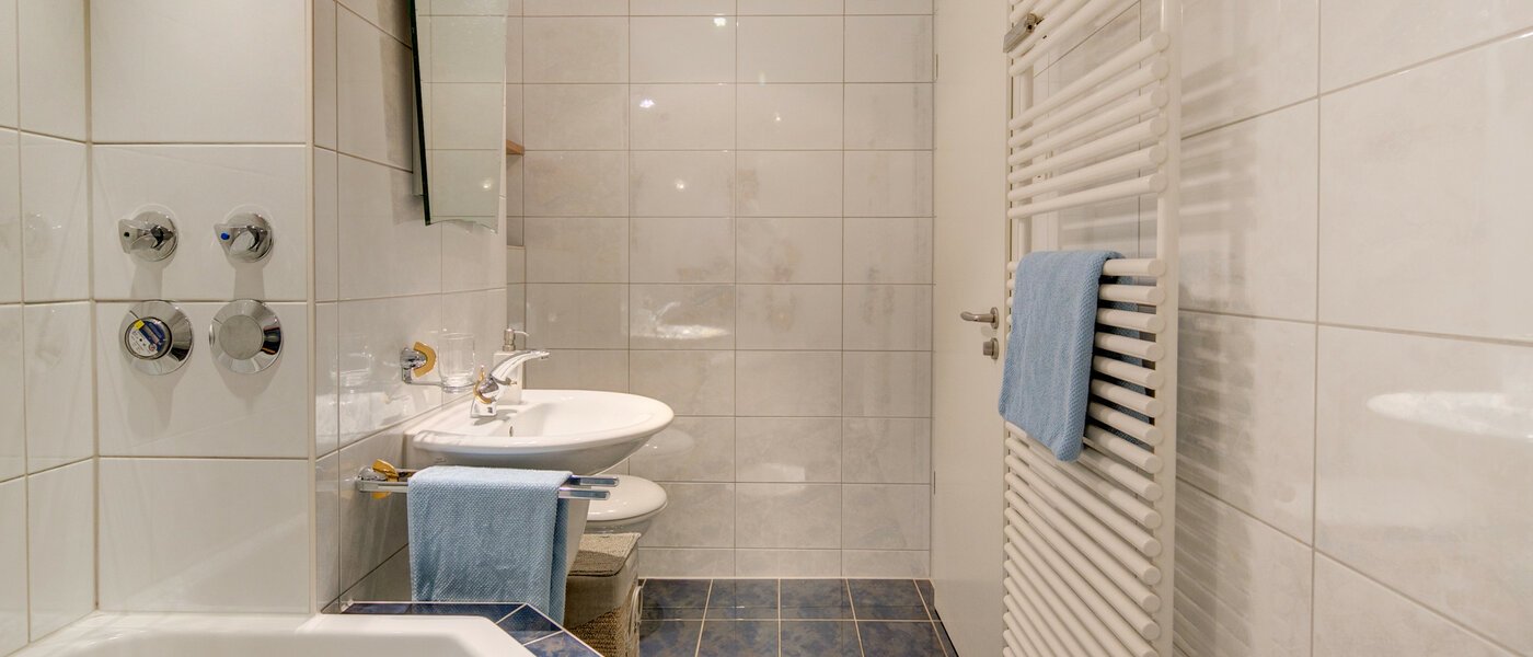 двухэтажная квартира München Fasanerie 04 ванная комната 7475