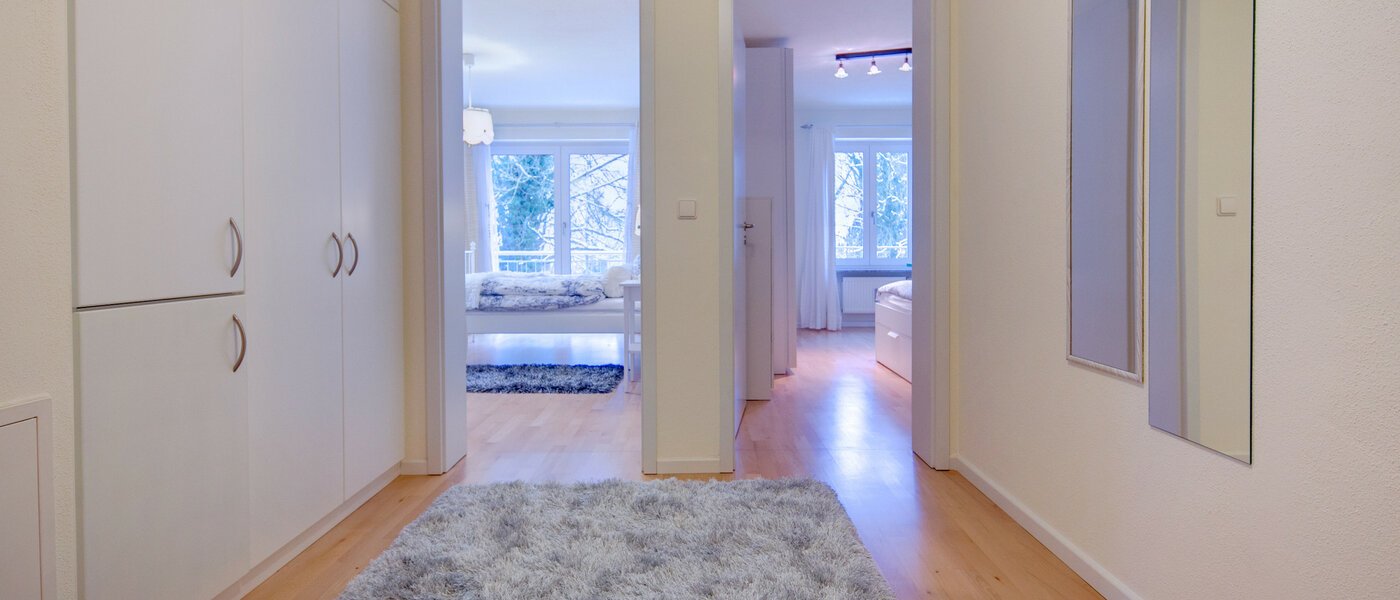 двухэтажная квартира München Fasanerie 01 коридор 7475