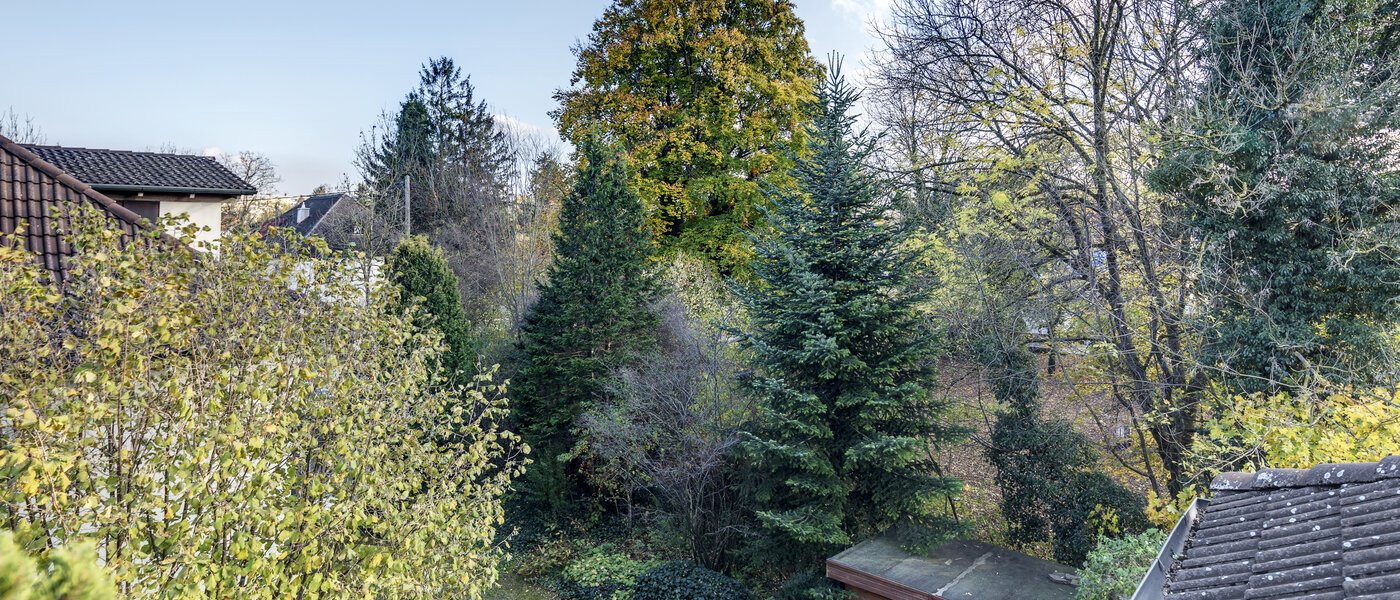 двухэтажная квартира München Fasanerie 04 вид из окна 7475