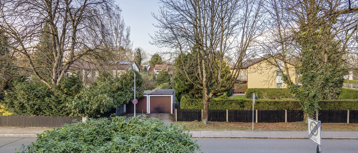 двухэтажная квартира München Fasanerie 06 вид из окна 7475