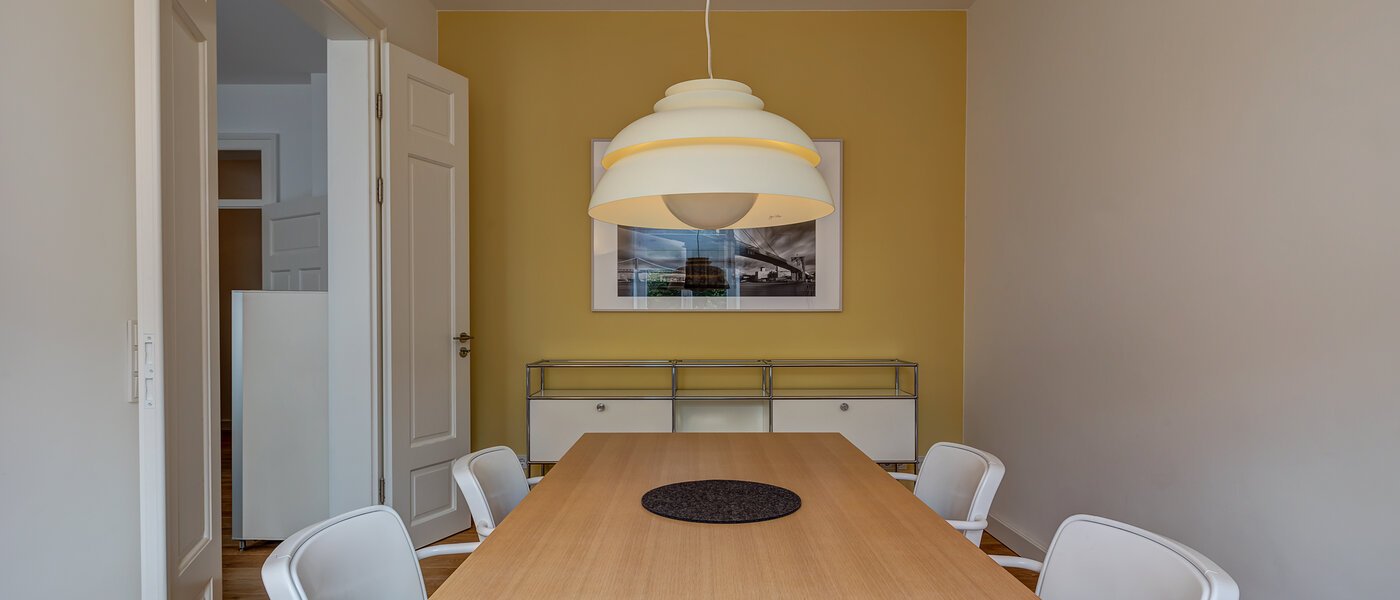 квартира München Altstadt 03 столовая 7478