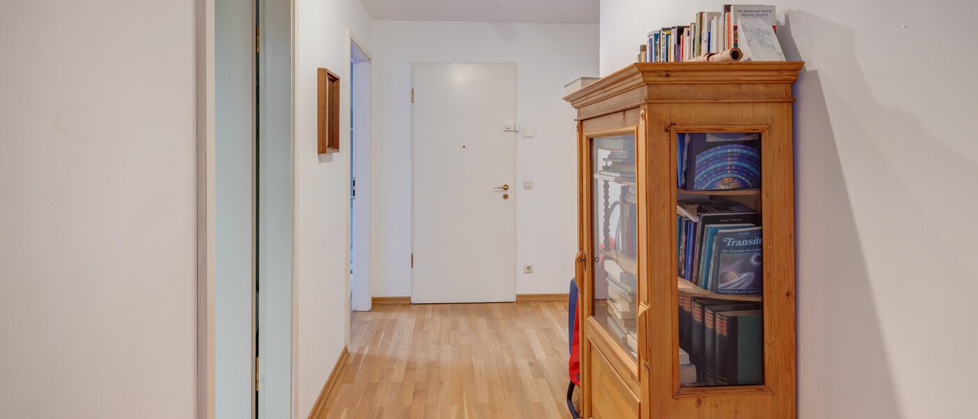 квартира München Haidhausen 01 коридор 7485