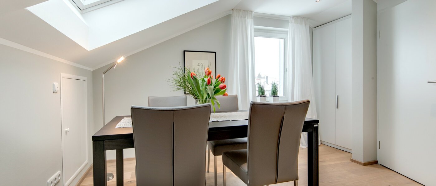 мансардная квартира München Trudering 03 столовая 7503
