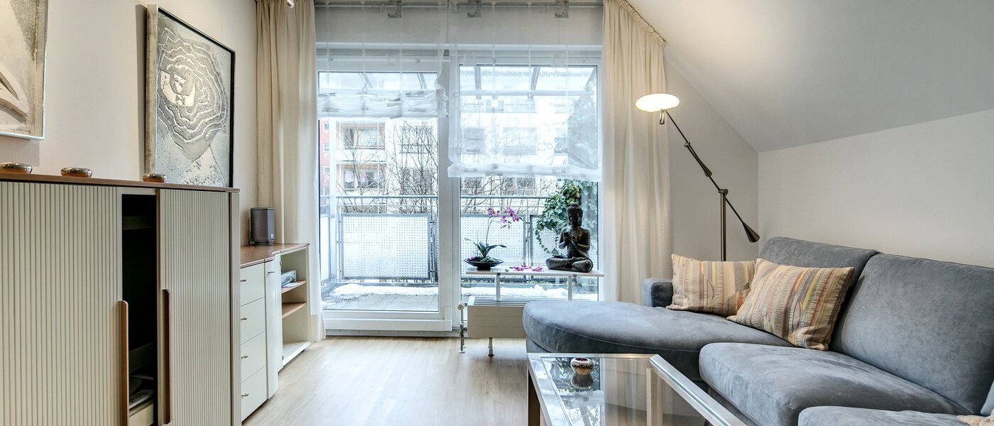 квартира München Maxvorstadt - Universitätsviertel 01 гостиная 7512