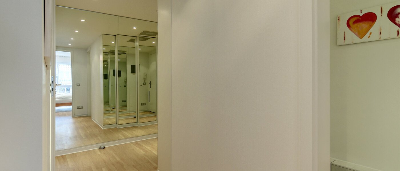 квартира München Maxvorstadt - Universitätsviertel 05 коридор 7512