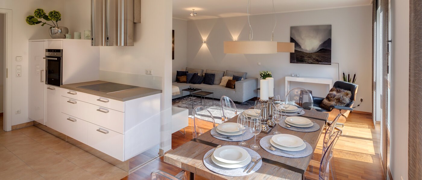 квартира München Schwabing-West 02 обеденная зона 7518