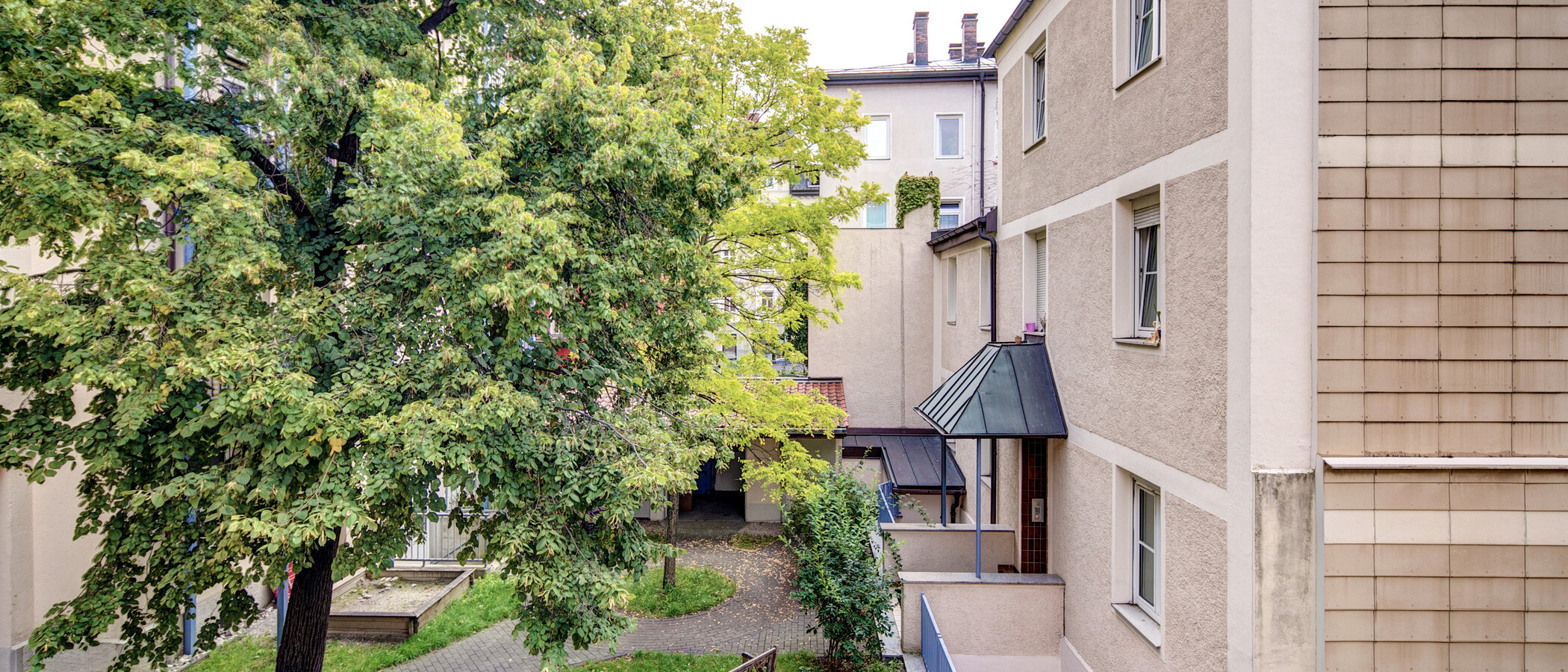 квартира München Schwanthalerhöhe 01 вид из окна 7592