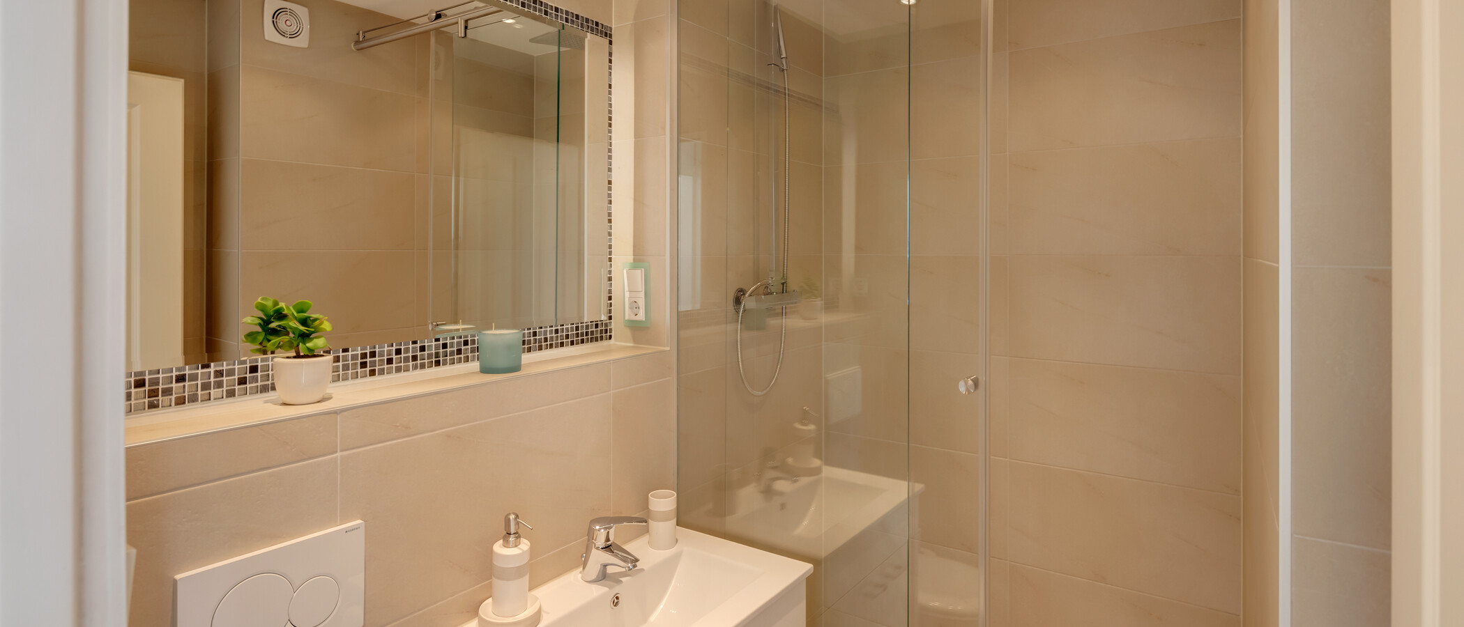 квартира München Neuhausen 01 ванная комната 7597