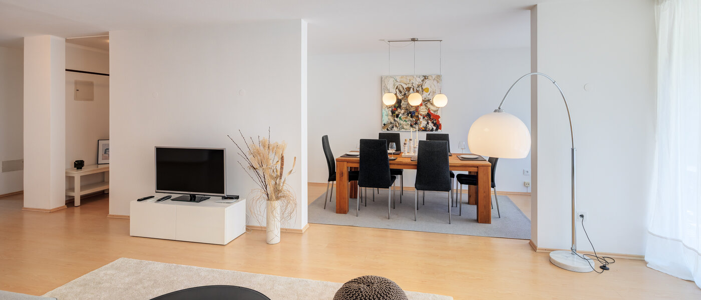 квартира München Schwabing-Nord (zw. Leopoldstraße & Englischen Garten) 02 жилое пространство 7670