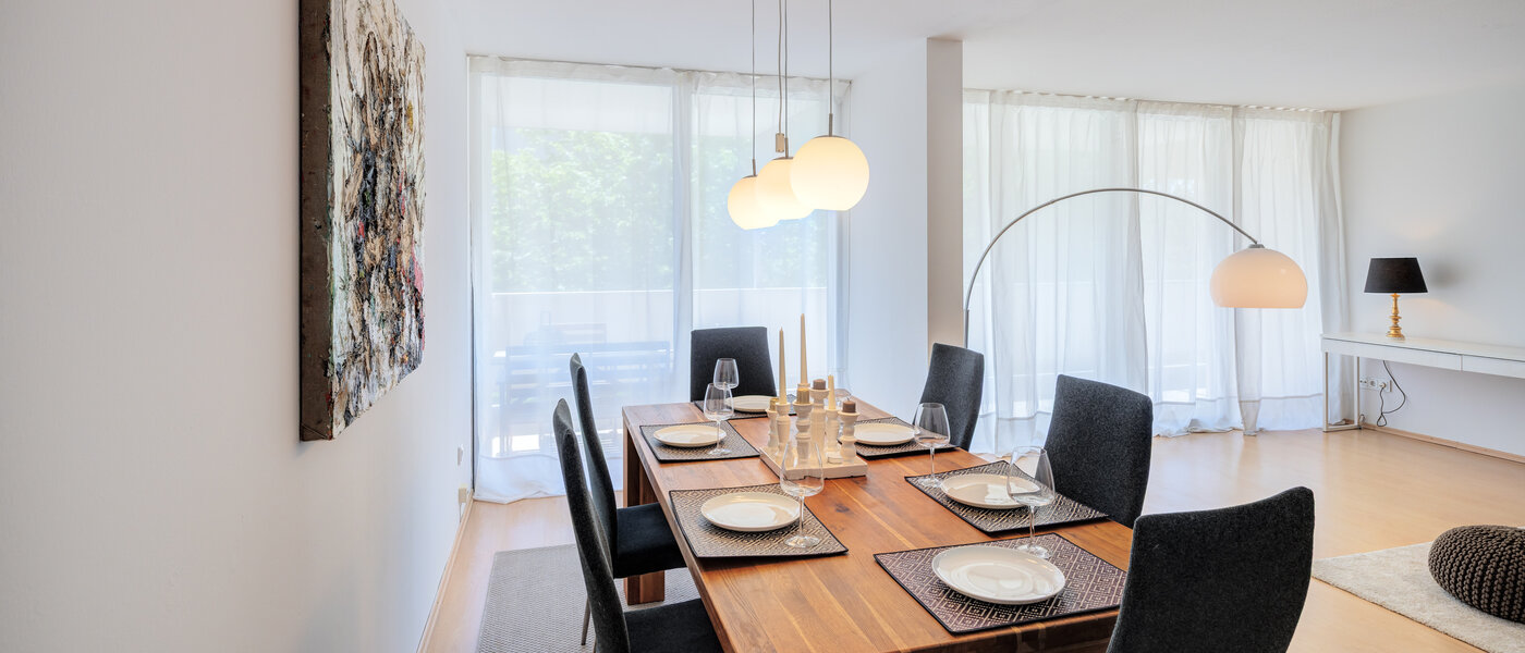 квартира München Schwabing-Nord (zw. Leopoldstraße & Englischen Garten) 03 обеденная зона 7670