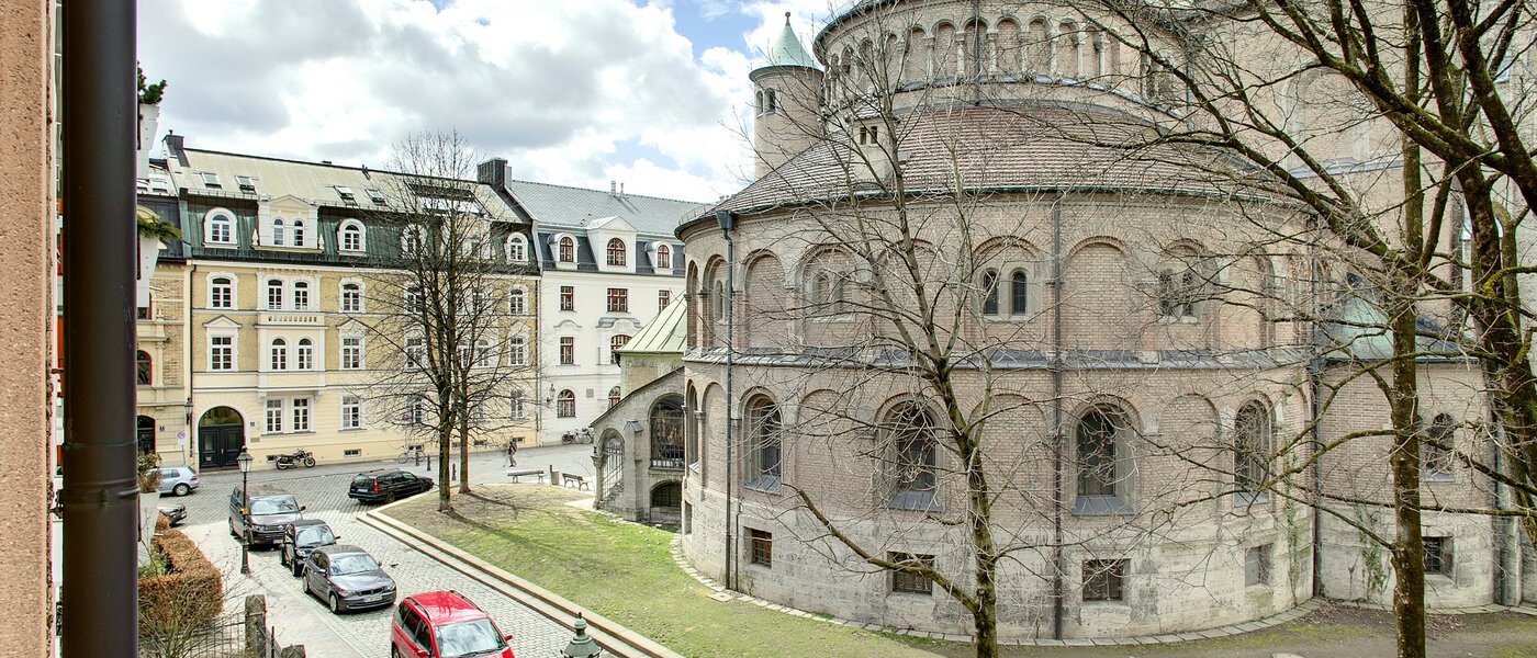 квартира München Lehel 01 вид из окна 7684