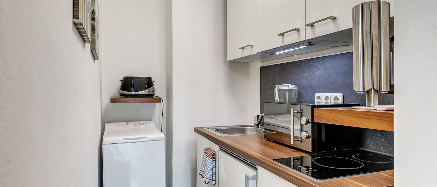 квартира München Schwabing (links der Leopoldstraße) 01 кухня 7687