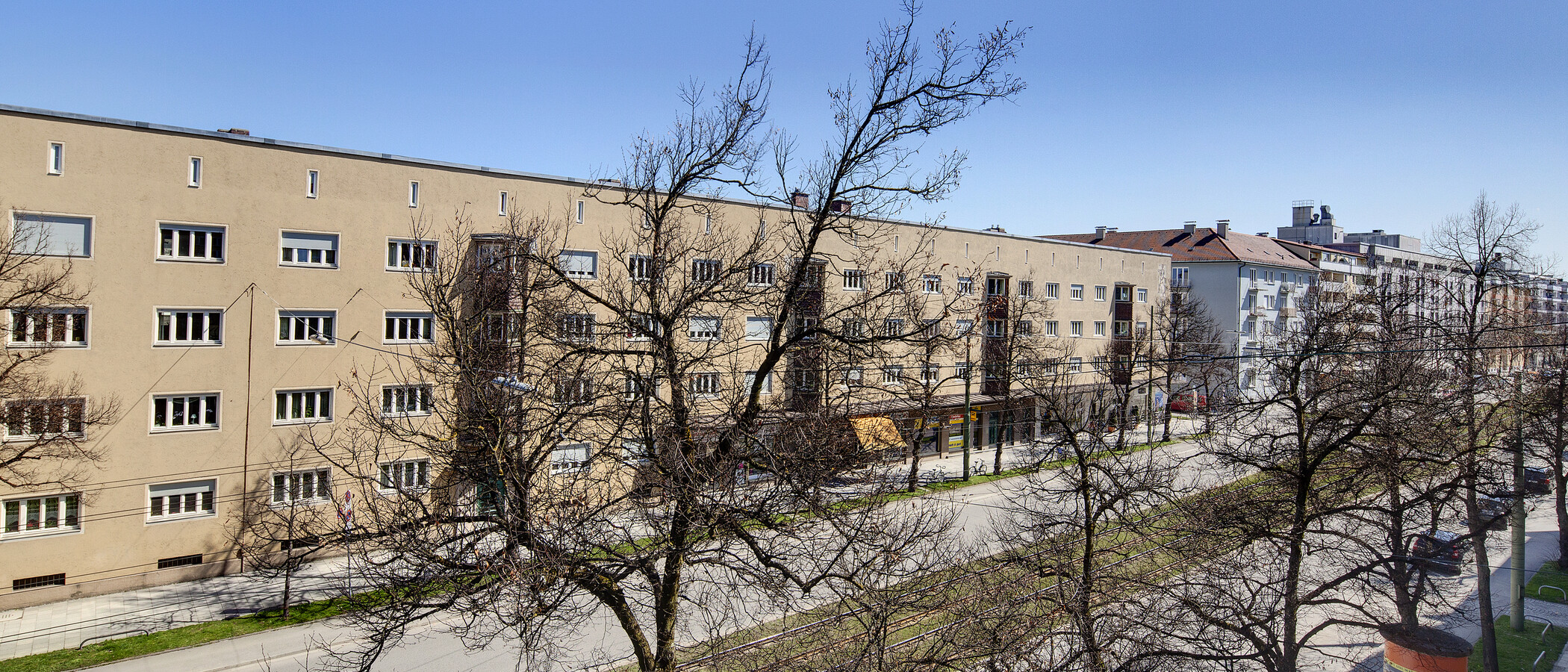квартира München Schwabing-West (rund um den Hohenzollernplatz) 03 вид из окна 7701