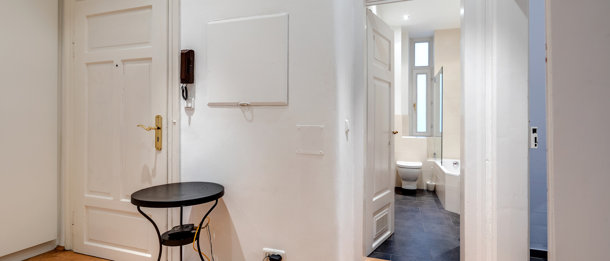 квартира München Schwabing-Nord (zw. Belgrad- & Leopoldstraße) 02 коридор 7732