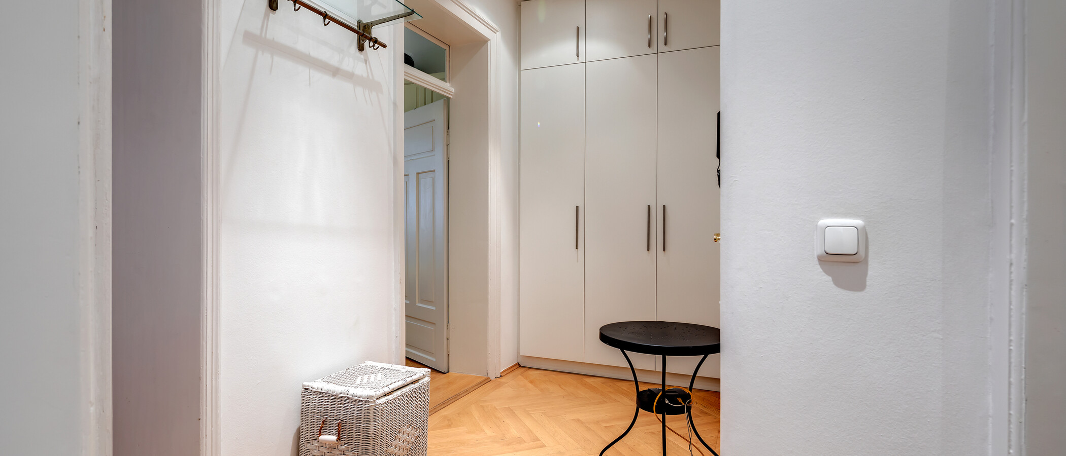 квартира München Schwabing-Nord (zw. Belgrad- & Leopoldstraße) 03 коридор 7732