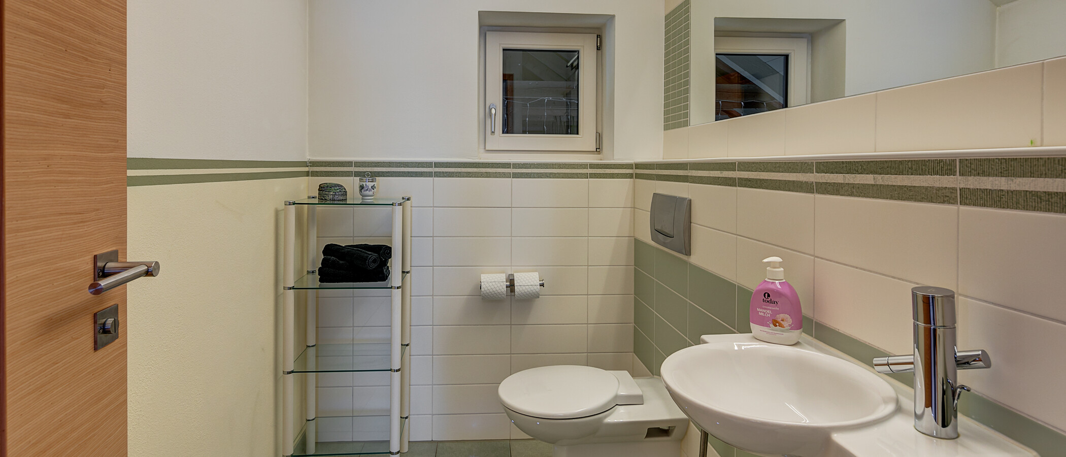 квартира Feldkirchen 01 гостевой туалет 7737