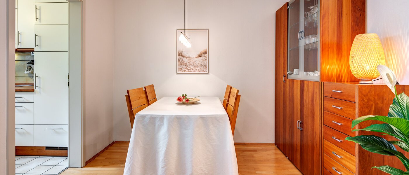 квартира München Parkstadt Schwabing 01 обеденная зона 7742