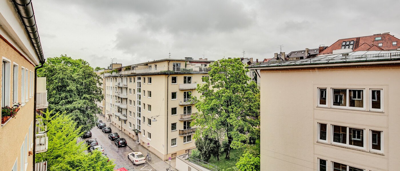 квартира München Schwabing (links der Leopoldstraße) 03 вид из окна 7776