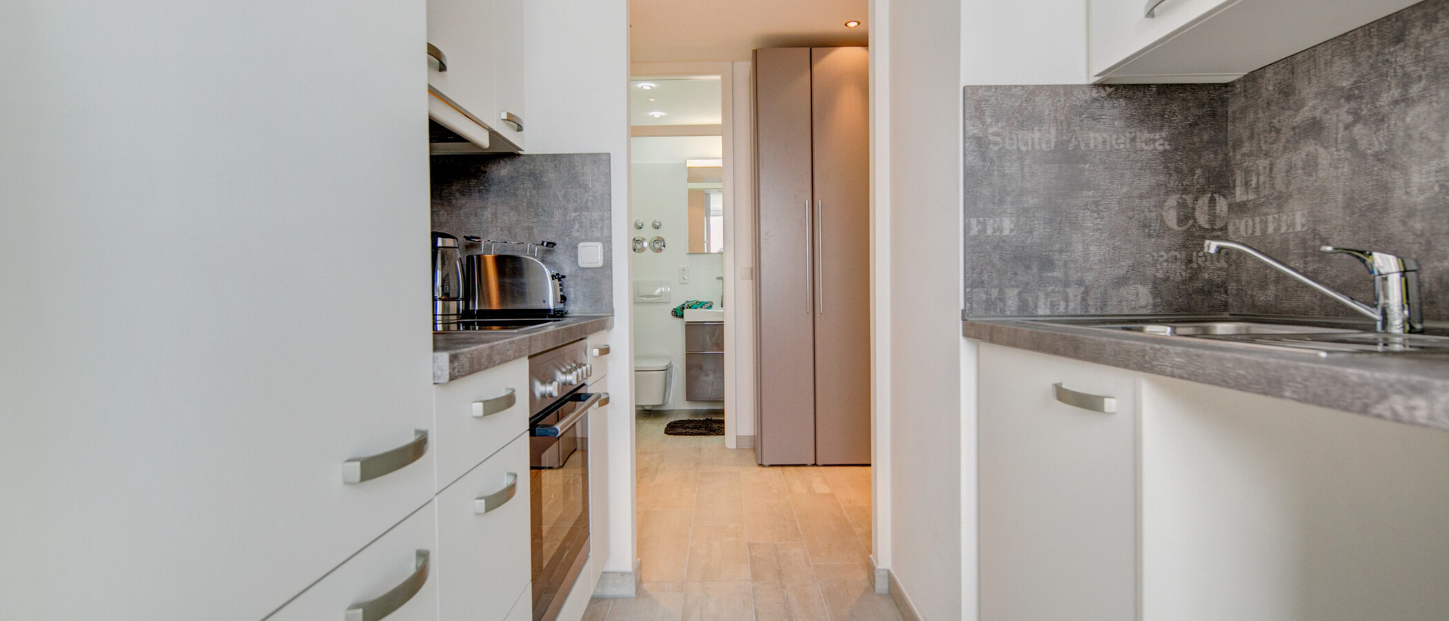 квартира München Schwabing-Nord (zw. Leopoldstraße & Englischen Garten) 02 кухня 7791