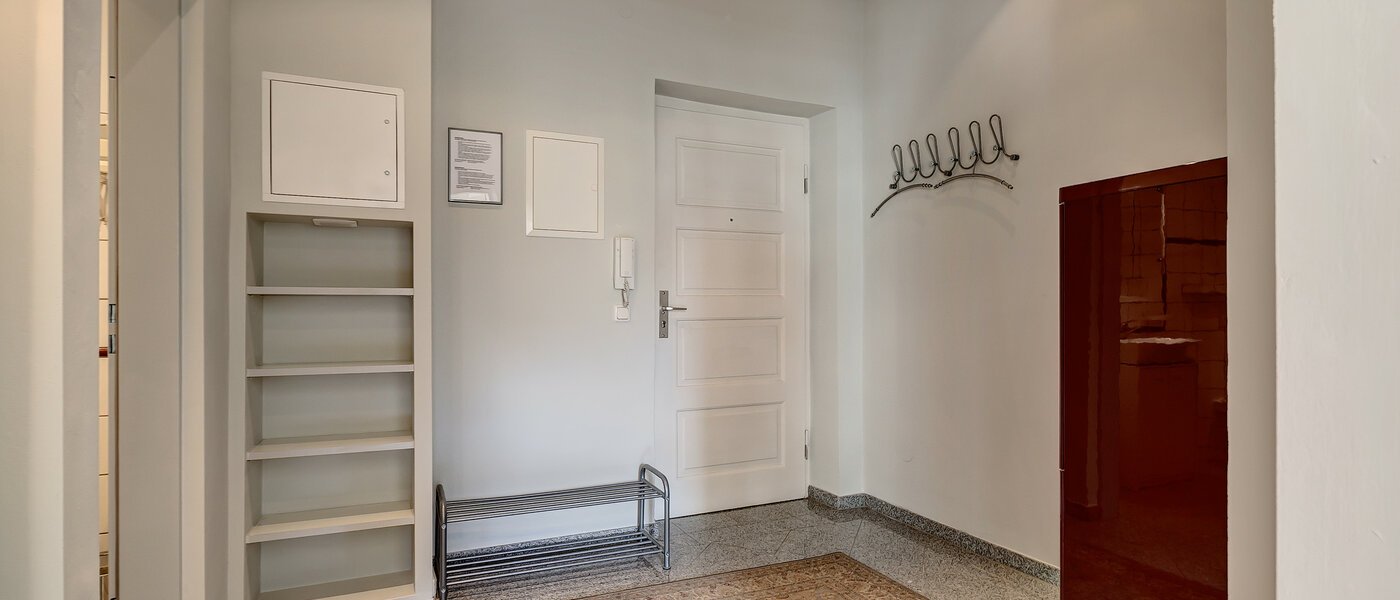 квартира München Gärtnerplatzviertel 04 коридор 781