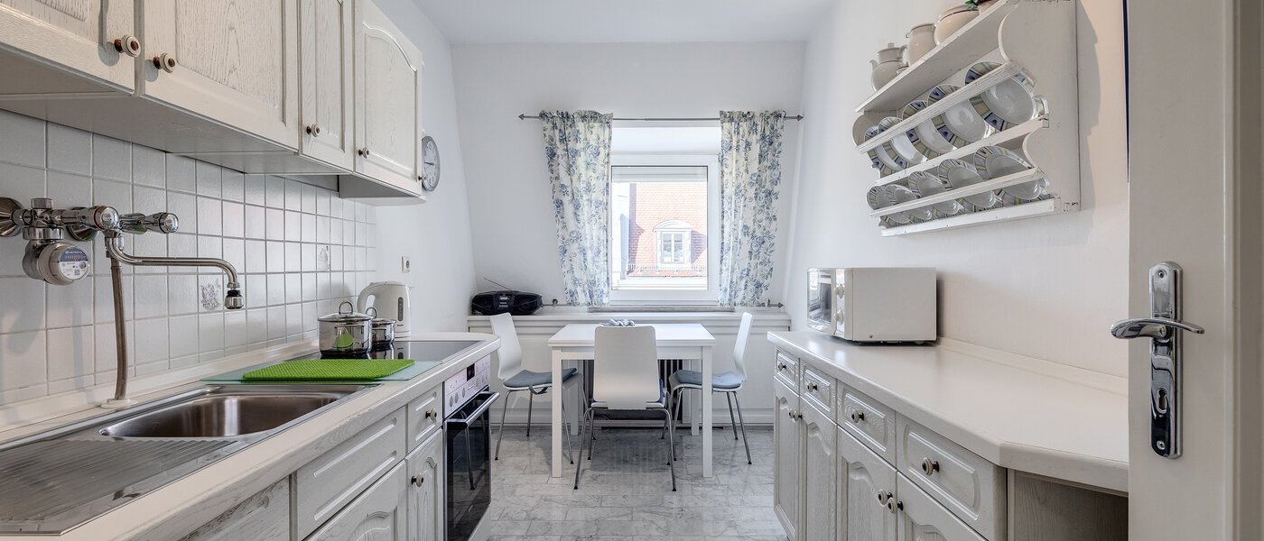 квартира München Maxvorstadt - Westen 01 кухня 782