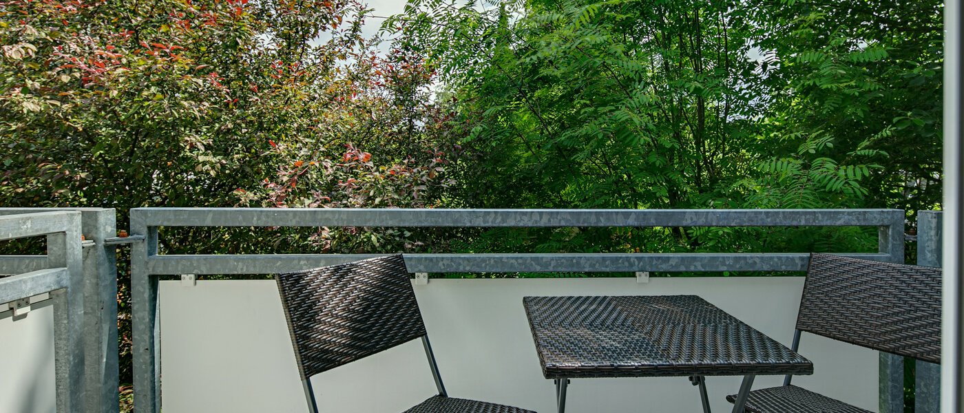 квартира München Sendling-Westpark 01 вид из окна 7845