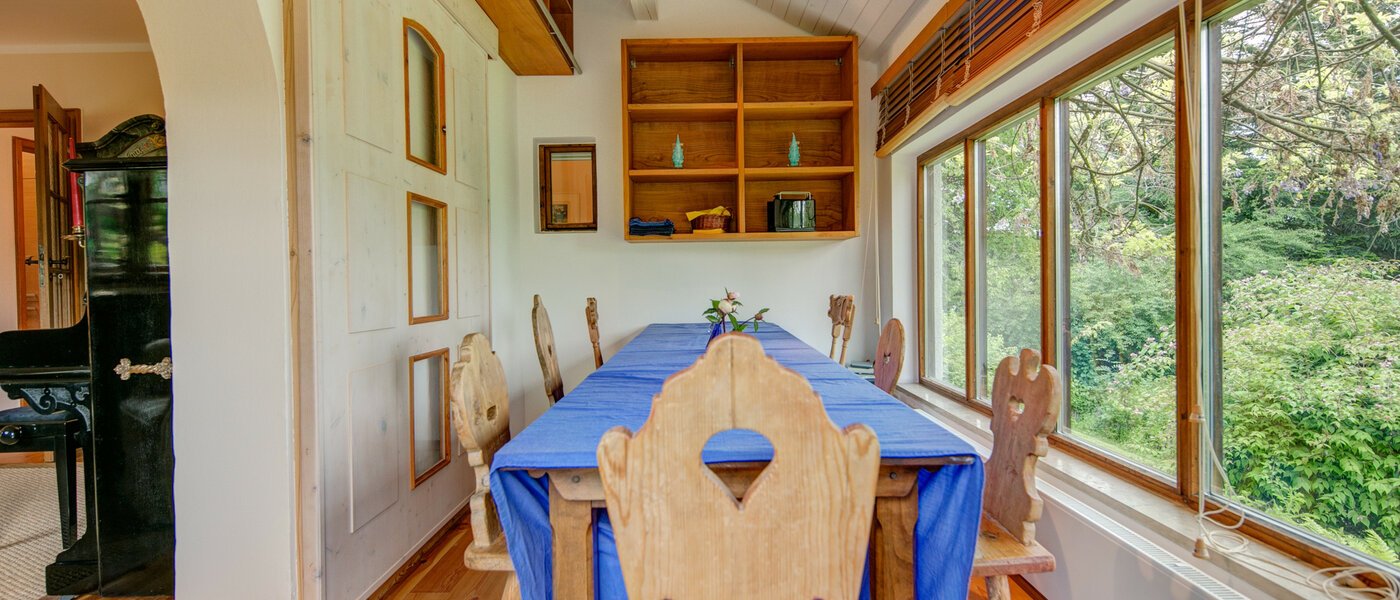 дом Schäftlarn 02 столовая 7847