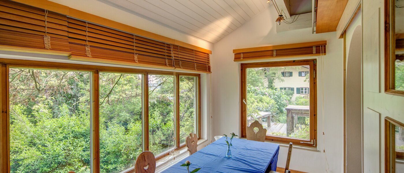 дом Schäftlarn 03 столовая 7847