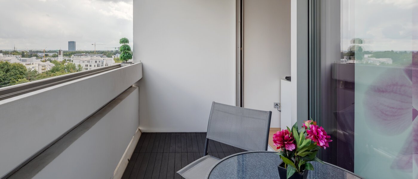 квартира München Arabellapark 02 балкон 7848