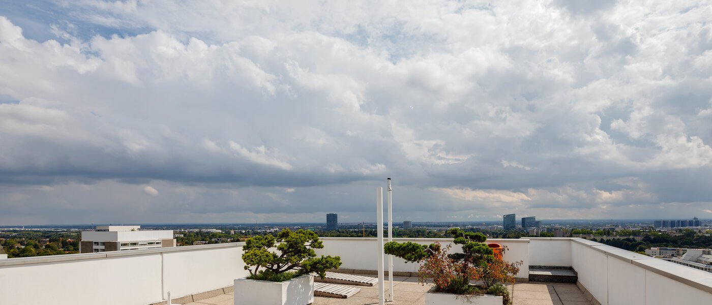 квартира München Arabellapark 01 общая терраса для жильцов дома 7848