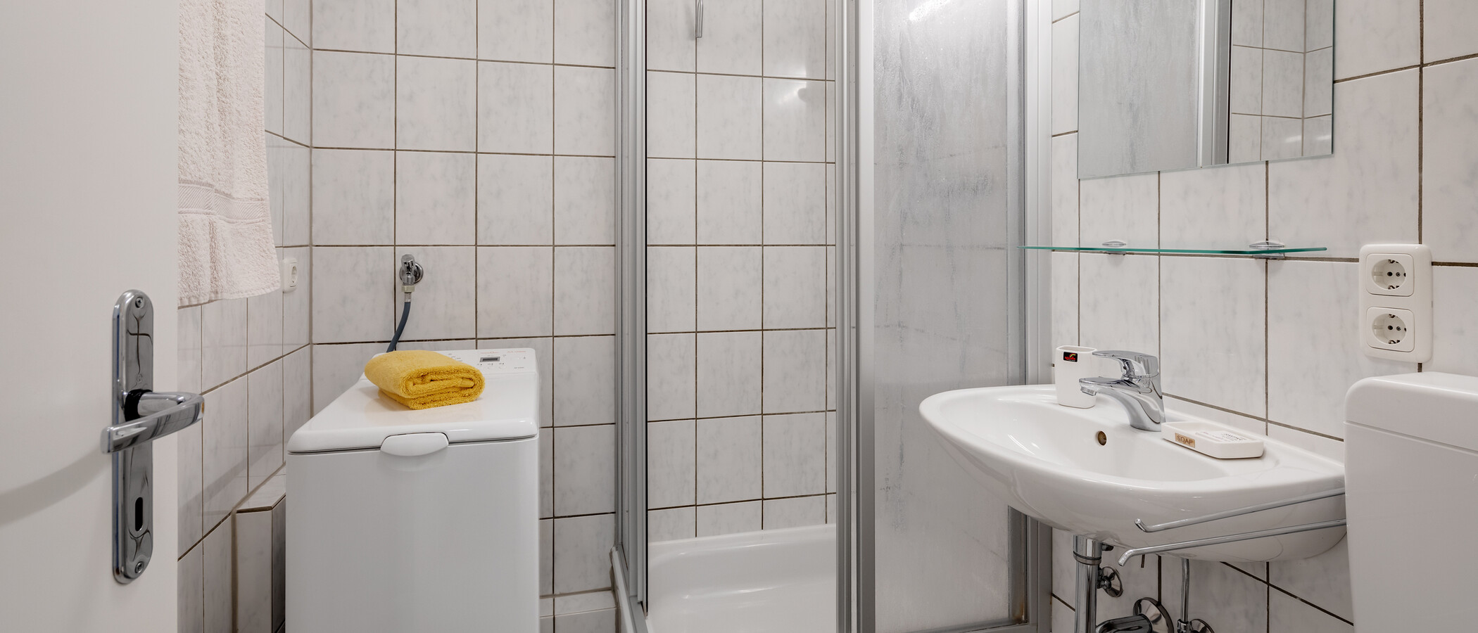 квартира München Schwabing-West 01 ванная комната 7854