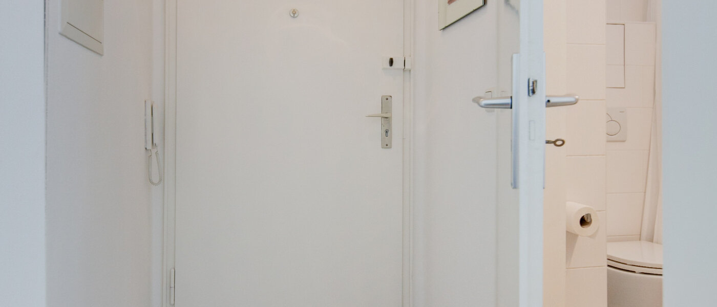 квартира München Lehel 01 коридор 7892