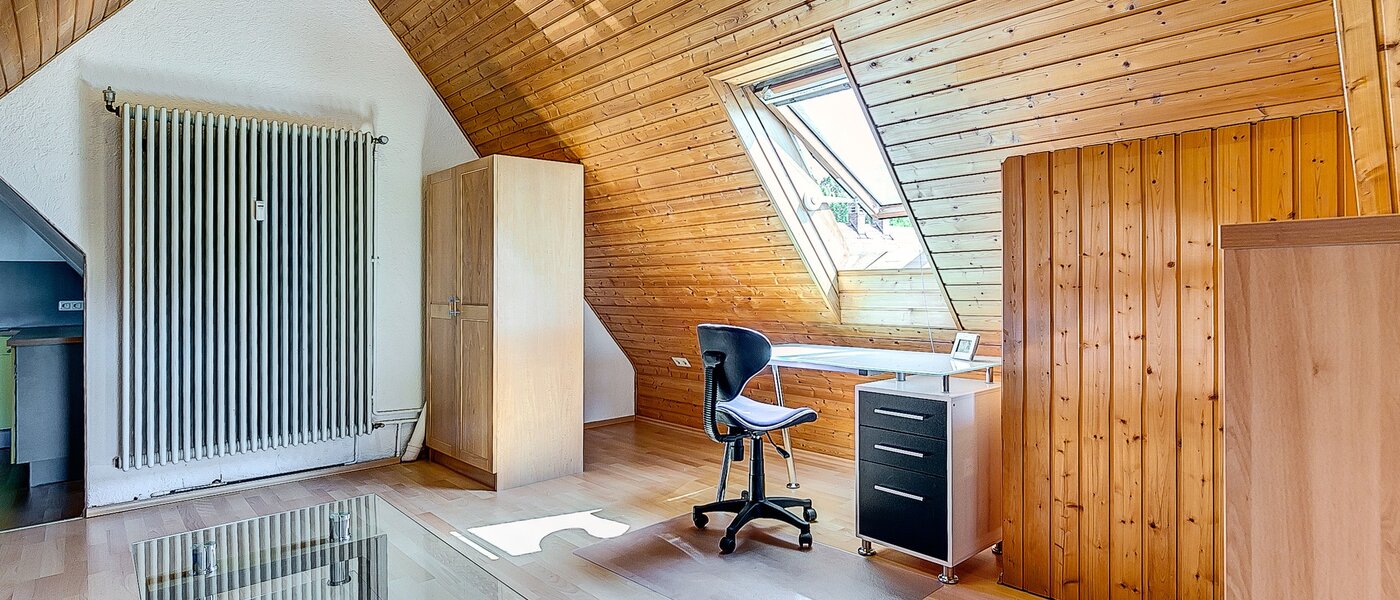 мансардная квартира München Untermenzing 03 гостиная 7937