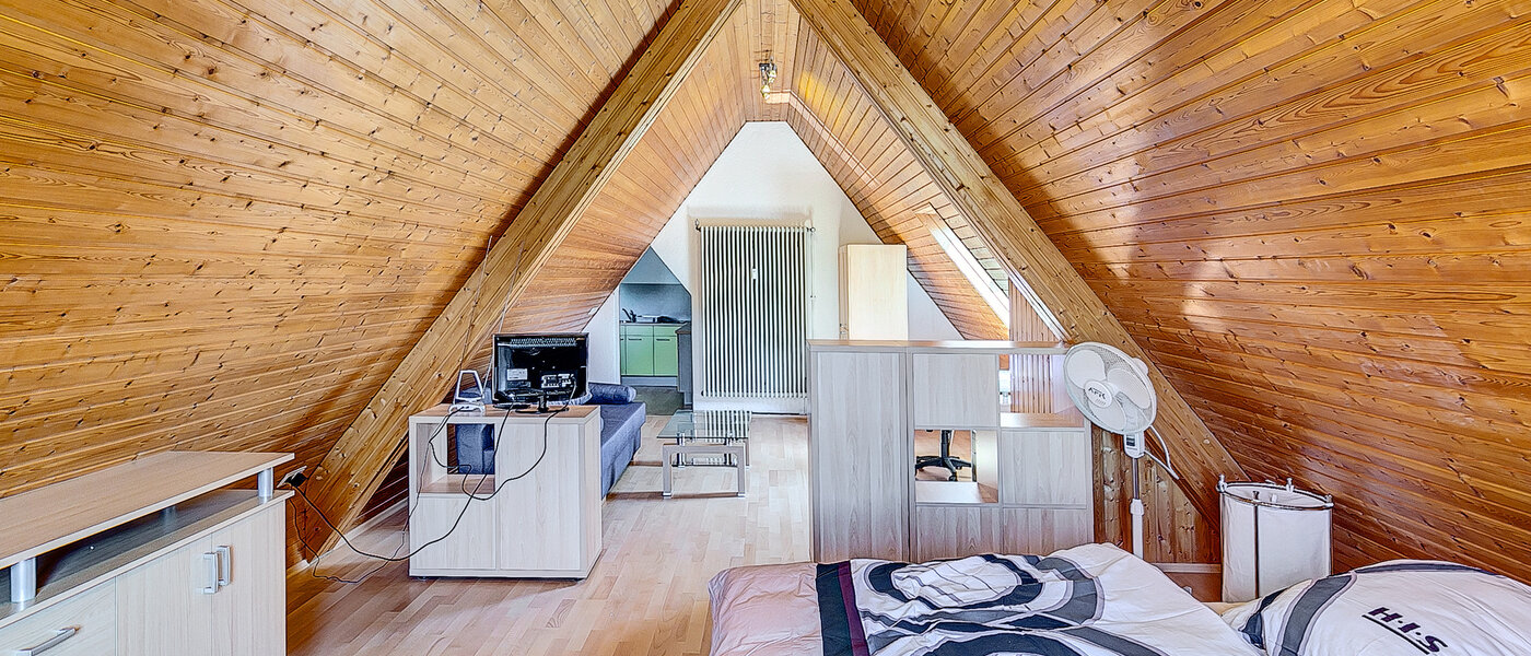 мансардная квартира München Untermenzing 04 спальная 7937