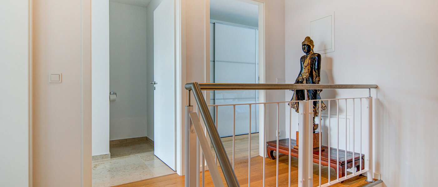 дом München Schwabing-West 01 коридор 7998