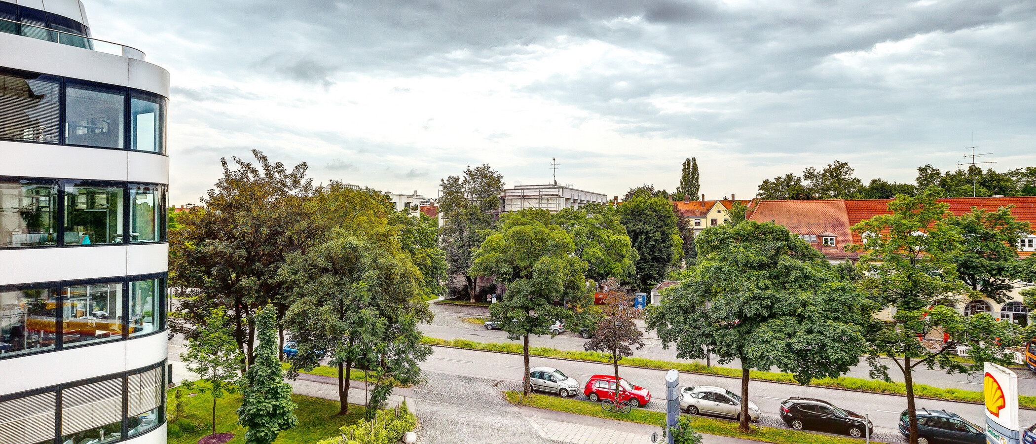 квартира München Schwabing-Nord (zw. Leopoldstraße & Englischen Garten) 01 вид из окна 8015