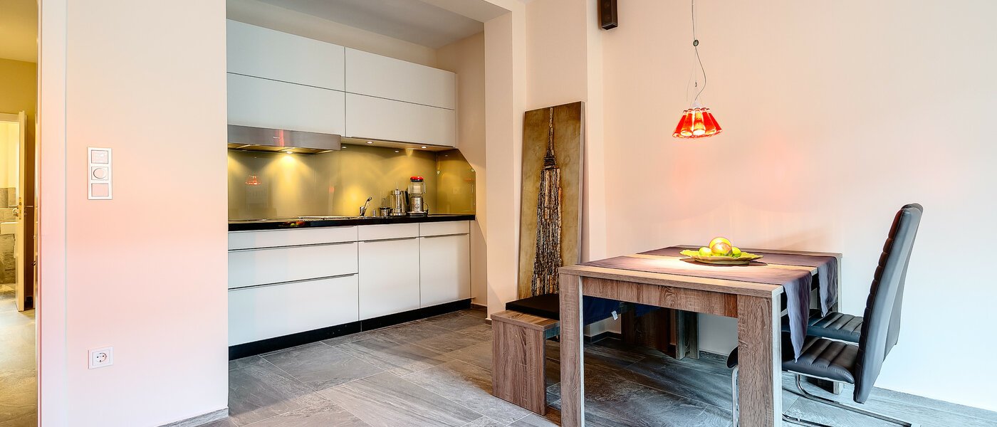 квартира München Isarvorstadt 02 кухня 8026