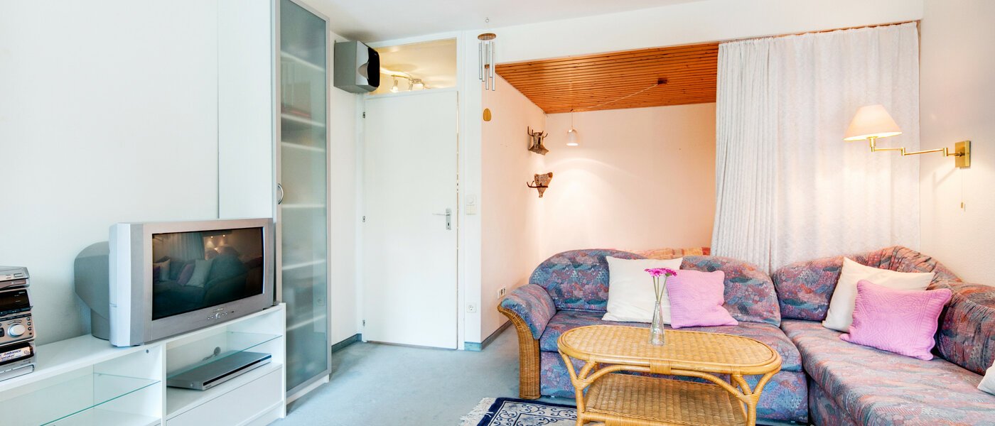 квартира München Sendling-Westpark 03 гостиная 8053