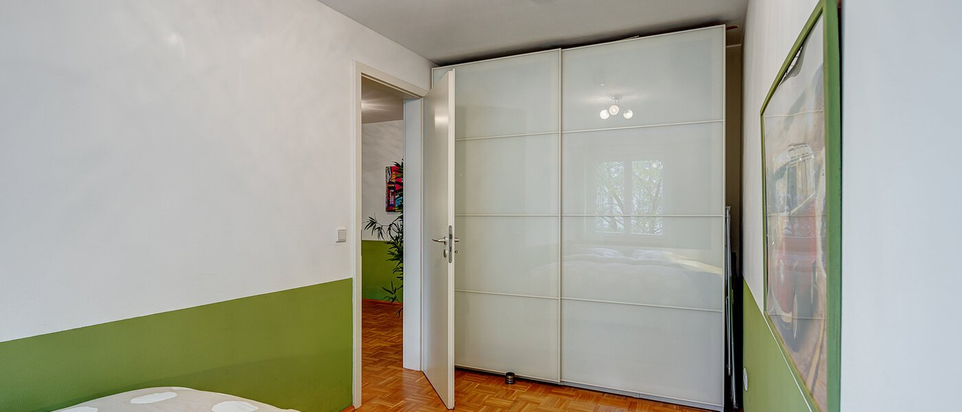 квартира München Giesing 02 спальная комната 8056