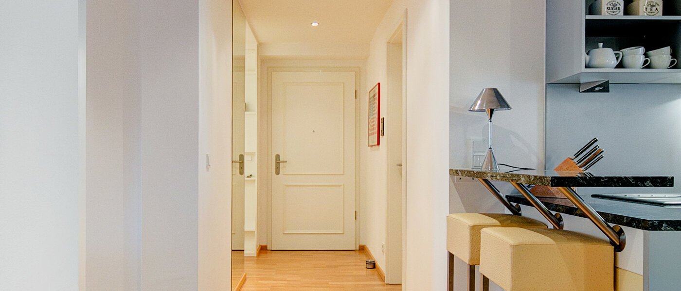 квартира München Glockenbachviertel 01 коридор 8066