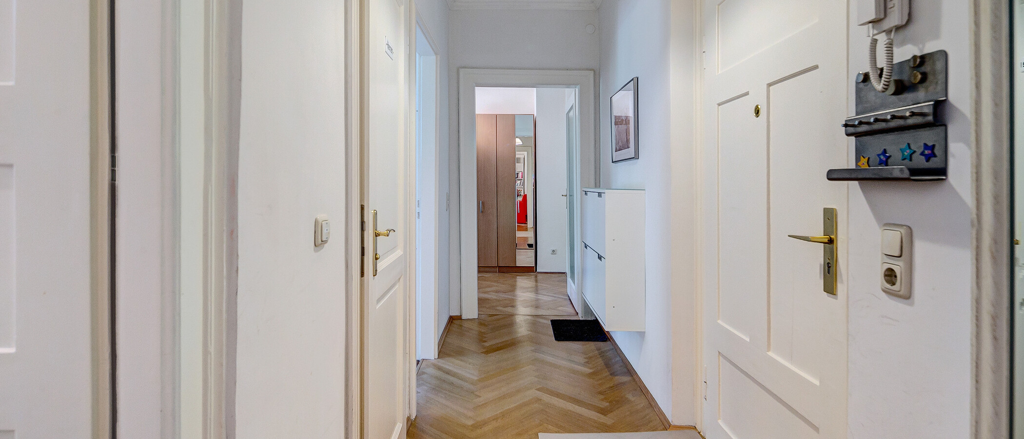 квартира München Schwabing 02 коридор 8088