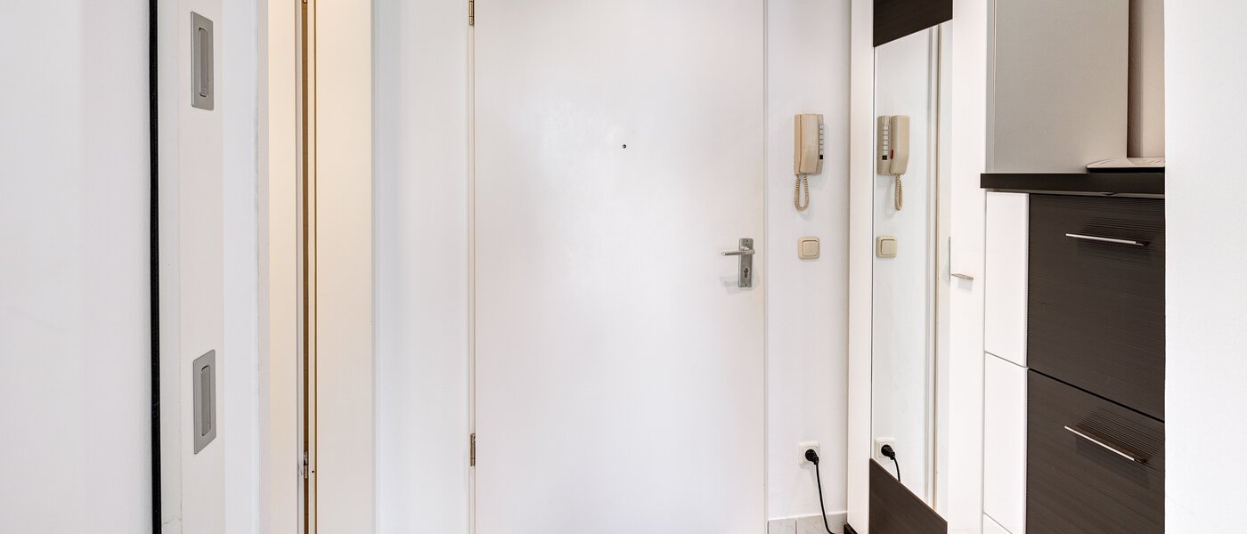 квартира с садом Haar 01 коридор 8167